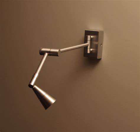 wall mounted reading lights